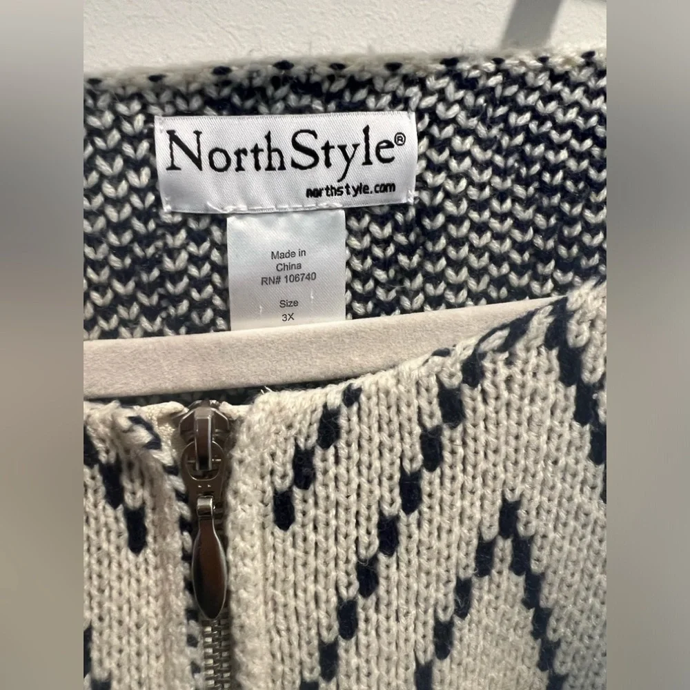 NORTH STYLE Navy and White Front Zip Cardigan with 3/4 Sleeves, 3X